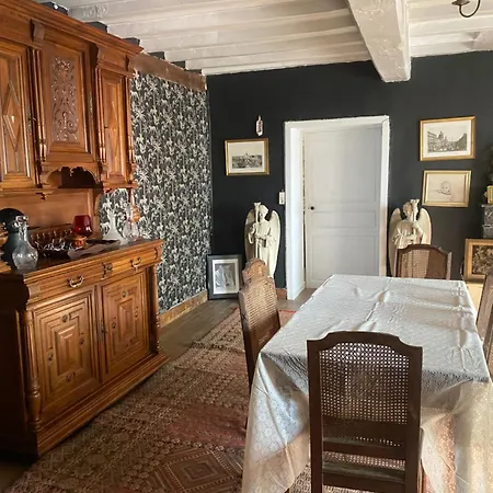 Gospodarstwo wiejskie Pear Tree Montembœuf